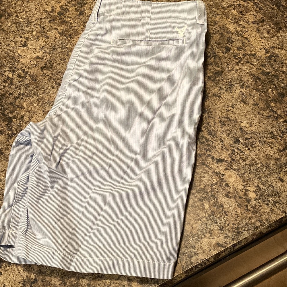 American Eagle men’s shorts